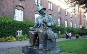 安徒生童话的读后感200字7篇