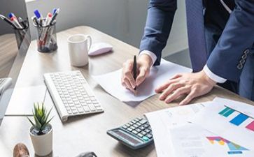 财务助理述职报告8篇