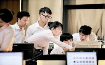 大学里述职报告推荐8篇