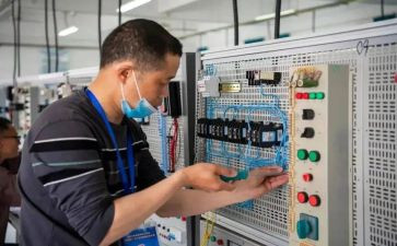 电工半年工作总结5篇
