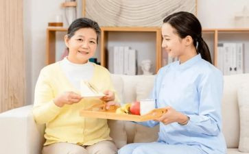 家庭护工雇佣合同6篇