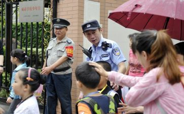 保护校园爱护环境演讲稿7篇
