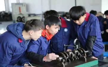 技校学生自我鉴定5篇