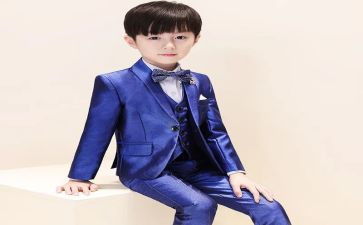 介绍男孩的作文5篇