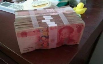 金钱的作文4篇