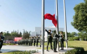 周一升旗演讲稿参考8篇