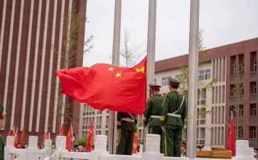 毕业前的升旗演讲稿5篇