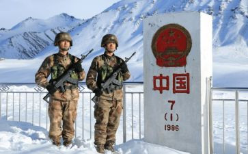 卫国戍边英雄事迹8篇