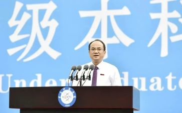 安全副校长述职报告8篇