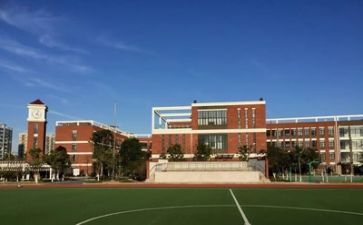 美丽的校园300字作文7篇
