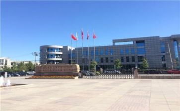 美丽的校园300字作文参考5篇