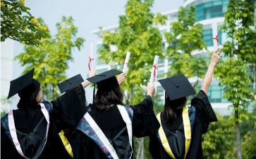 应届大学毕业生自我鉴定模板5篇