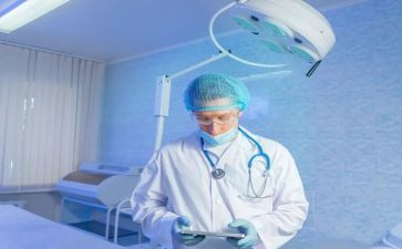 年度医生述职报告优质8篇