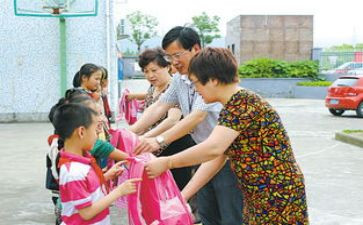大学低保助学金申请书5篇